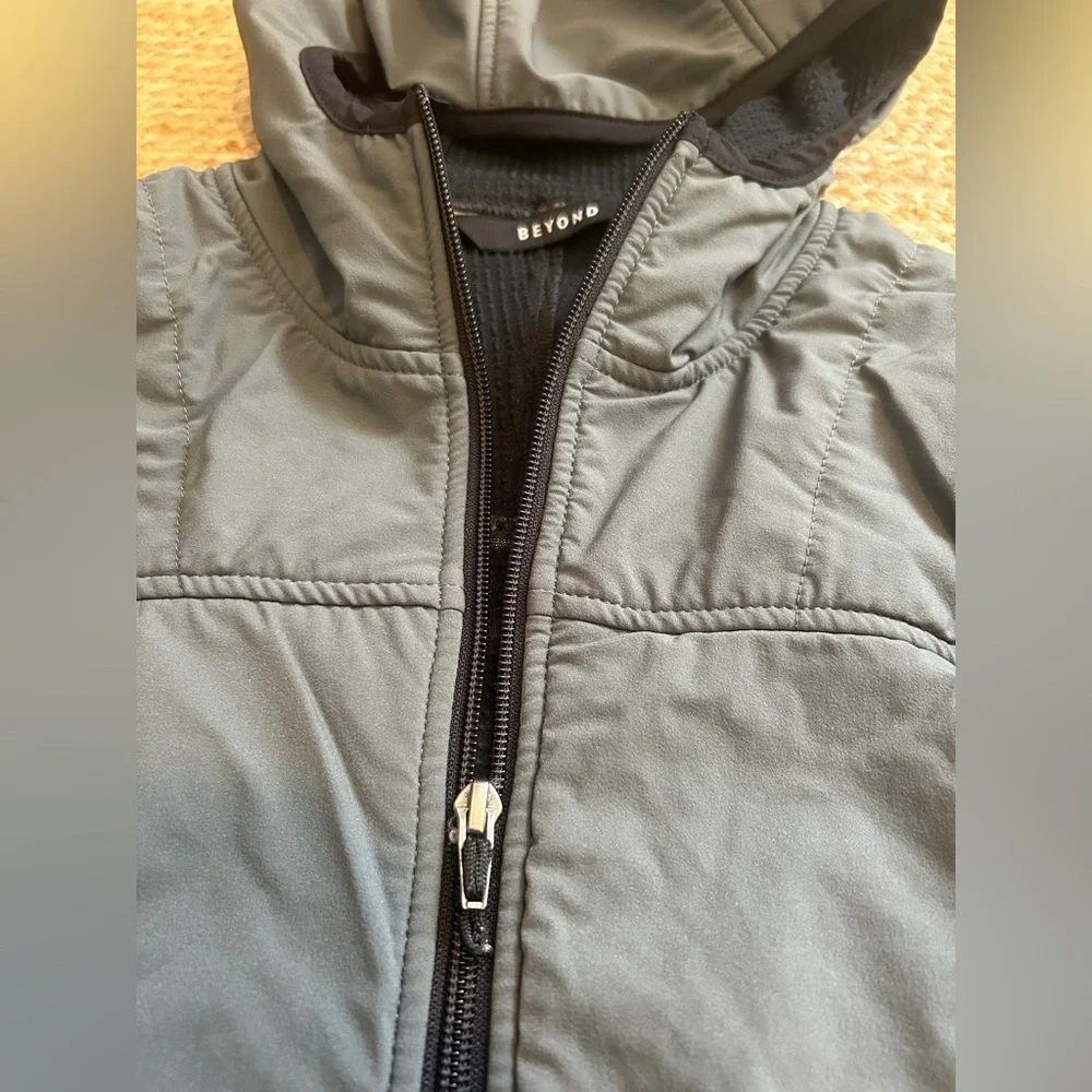 Technical Jacket - Picture 8 of 14